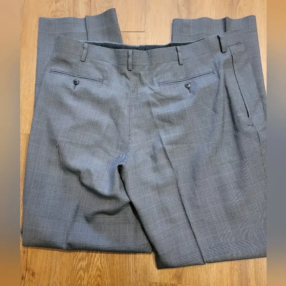 Mens 40W Classic Fit L. L. Bean Grey Checkered Dress Pants